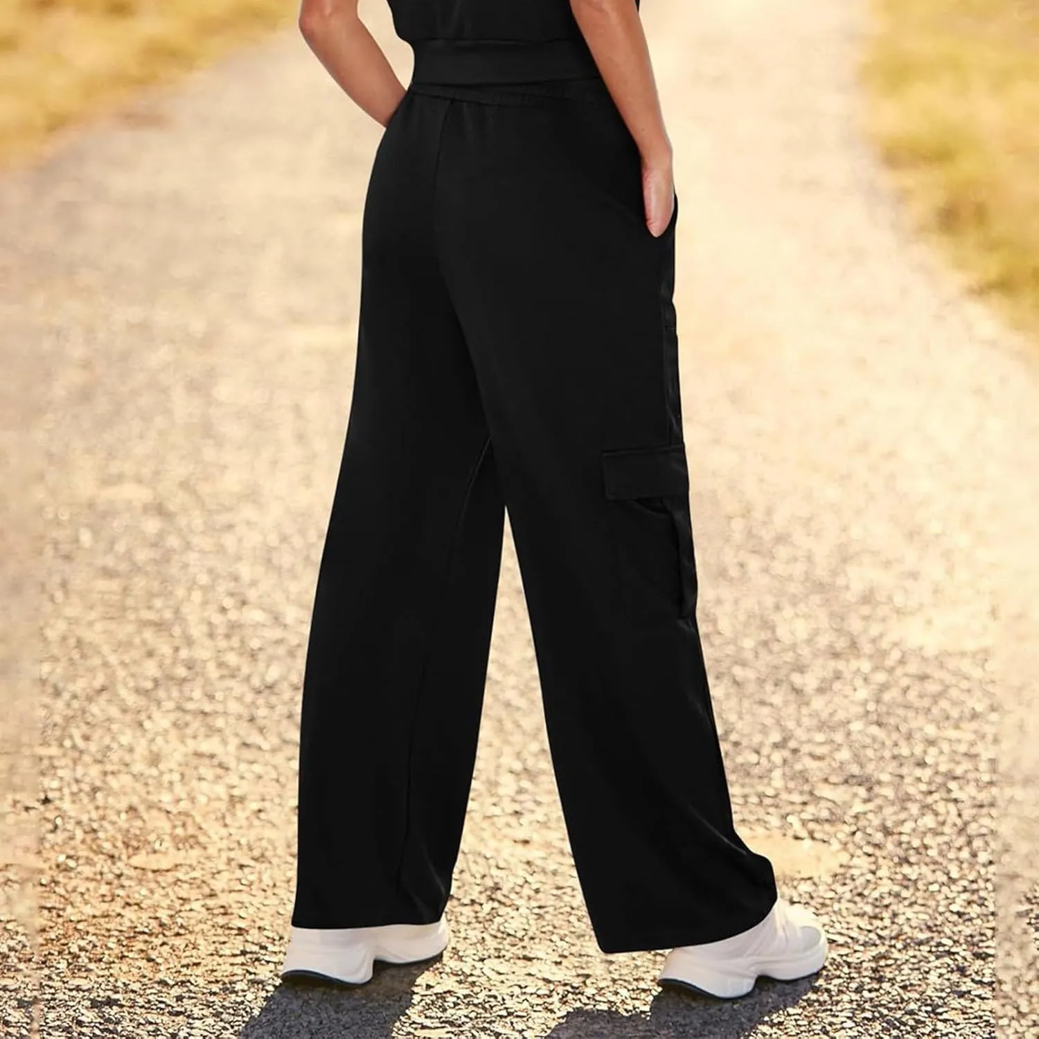Cargo Sweatpants for Women Wide Leg High Waisted Baggy Drawstring Sweat Pants Casual Flared Pants with Pockets