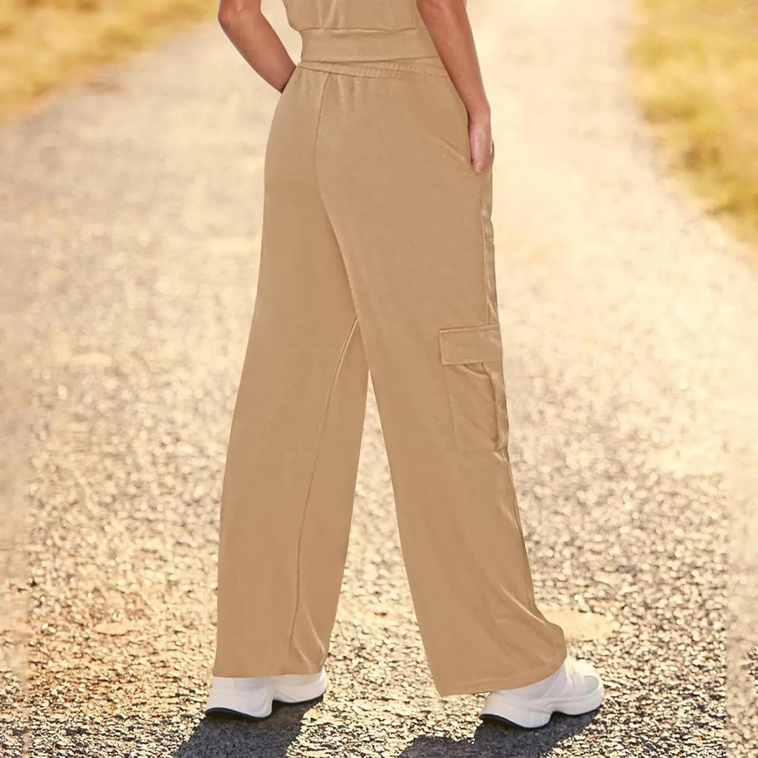 Cargo Sweatpants for Women Wide Leg High Waisted Baggy Drawstring Sweat Pants Casual Flared Pants with Pockets