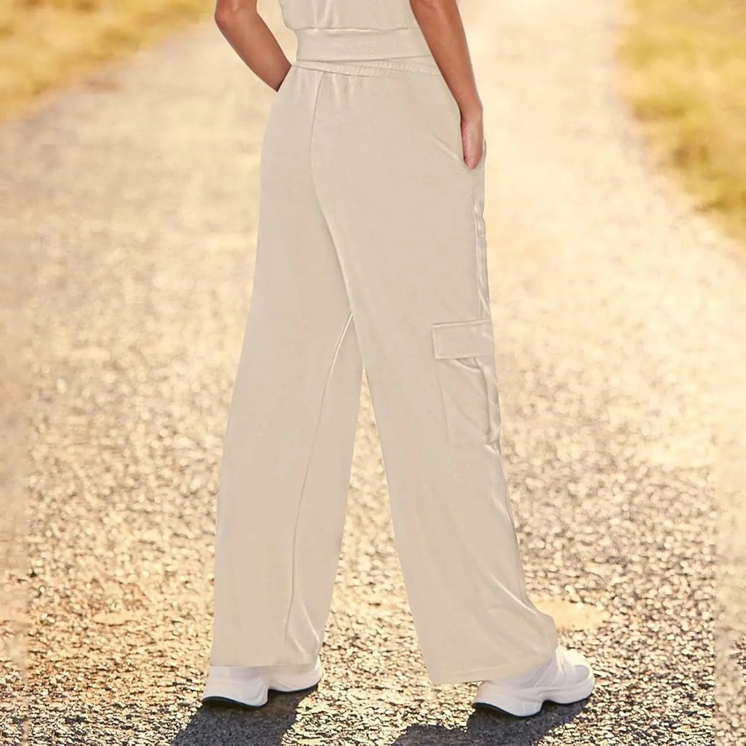 Cargo Sweatpants for Women Wide Leg High Waisted Baggy Drawstring Sweat Pants Casual Flared Pants with Pockets