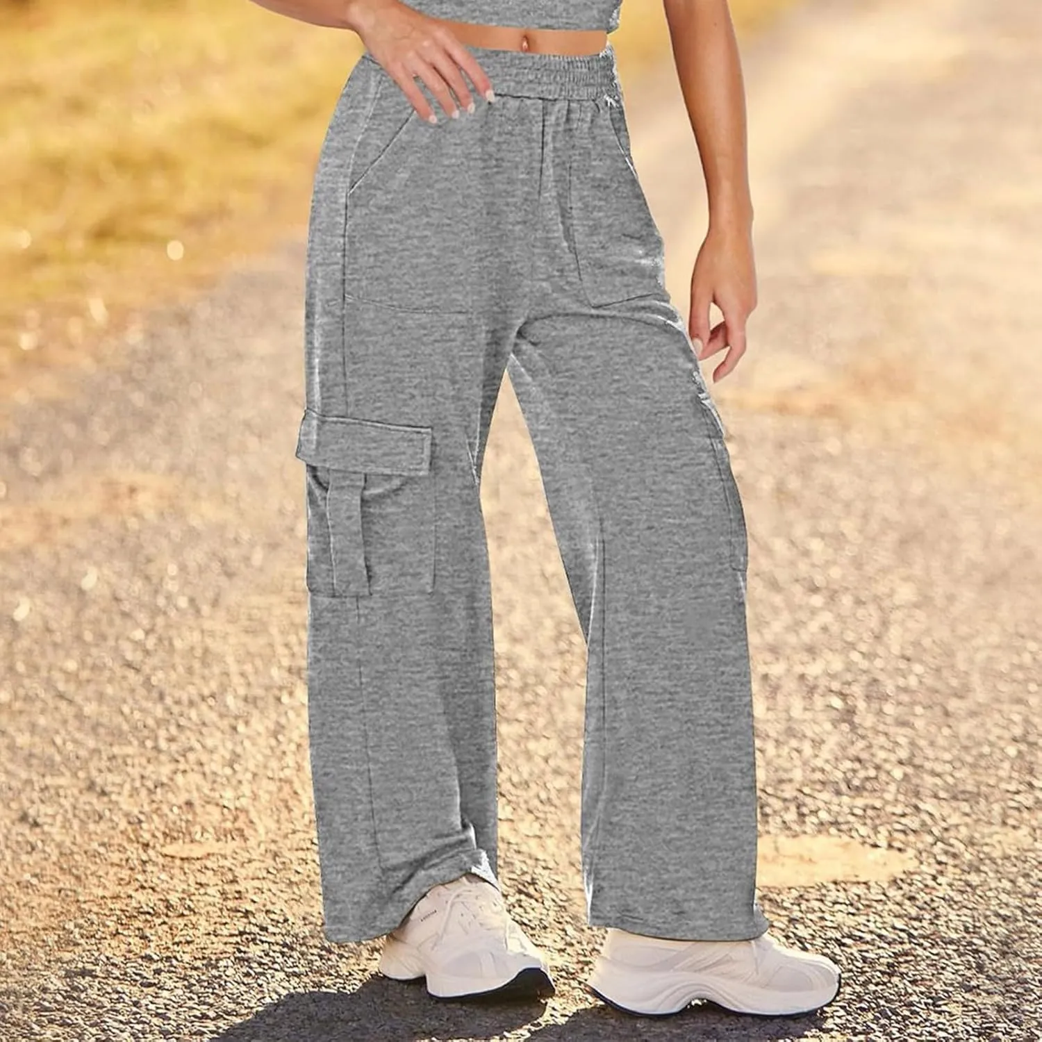 Cargo Sweatpants for Women Wide Leg High Waisted Baggy Drawstring Sweat Pants Casual Flared Pants with Pockets