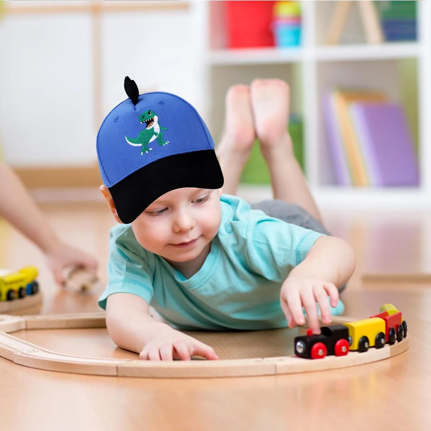 Cute Embroidered T-Rex Dinosaur Trucker Hat Kids Baseball Cap Adjustable Snapback Hat for Boys Girls Age 2-8