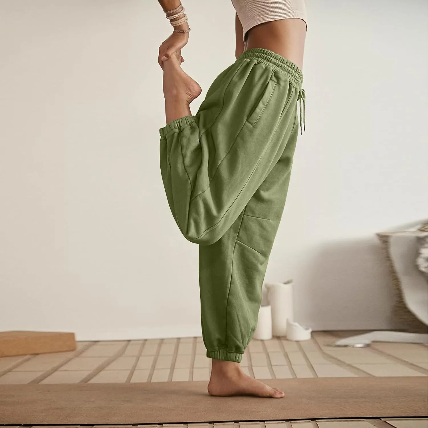 Fleece Lined Joggers Women Baggy Y2k Low Rise Sweatpants Loose Fit Athletic Pants Stretchy Yoga Pants with Pockets