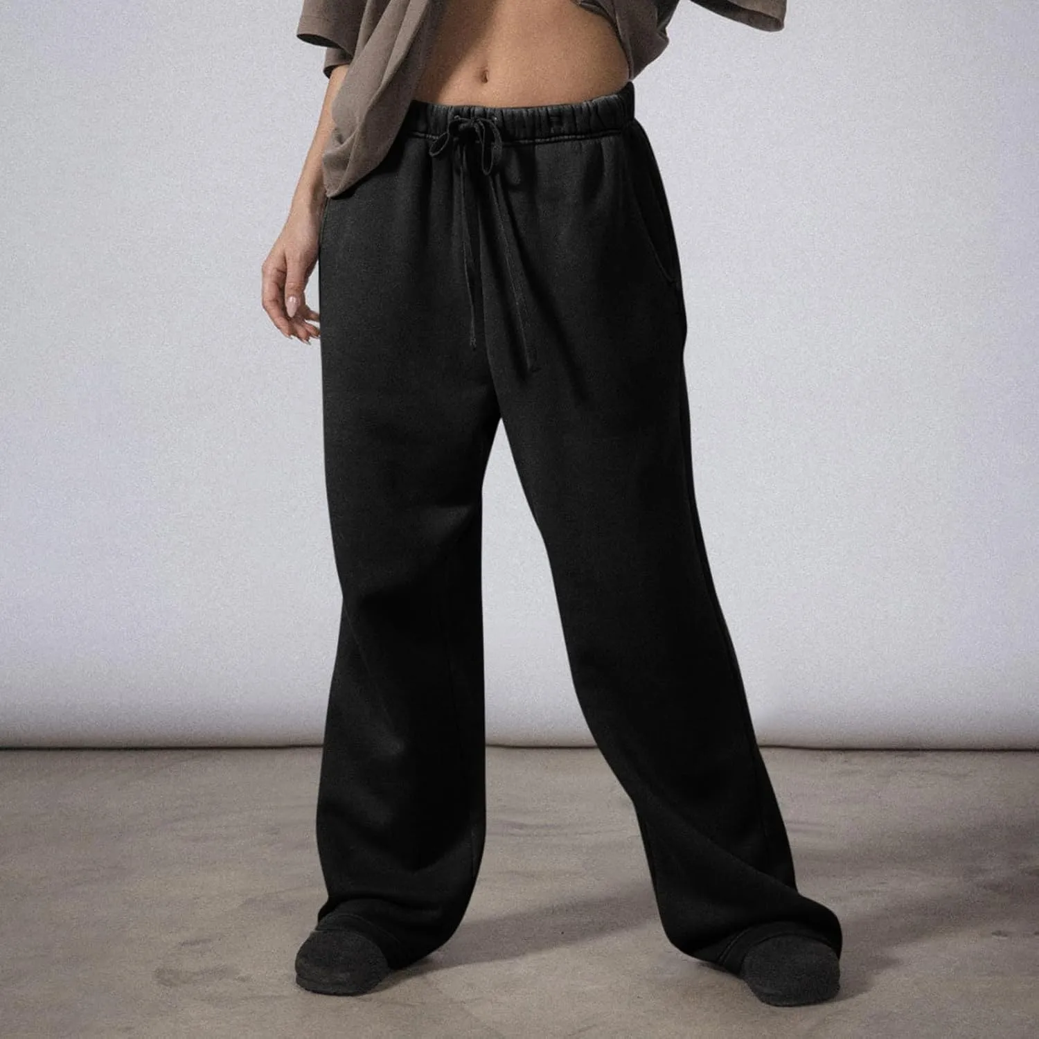 Low Rise Sweatpants for Women Baggy Drawstring Straight Leg Track Pants Fleece Lined Workout Pants with Pockets
